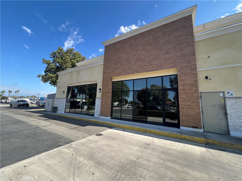 1199 N Euclid