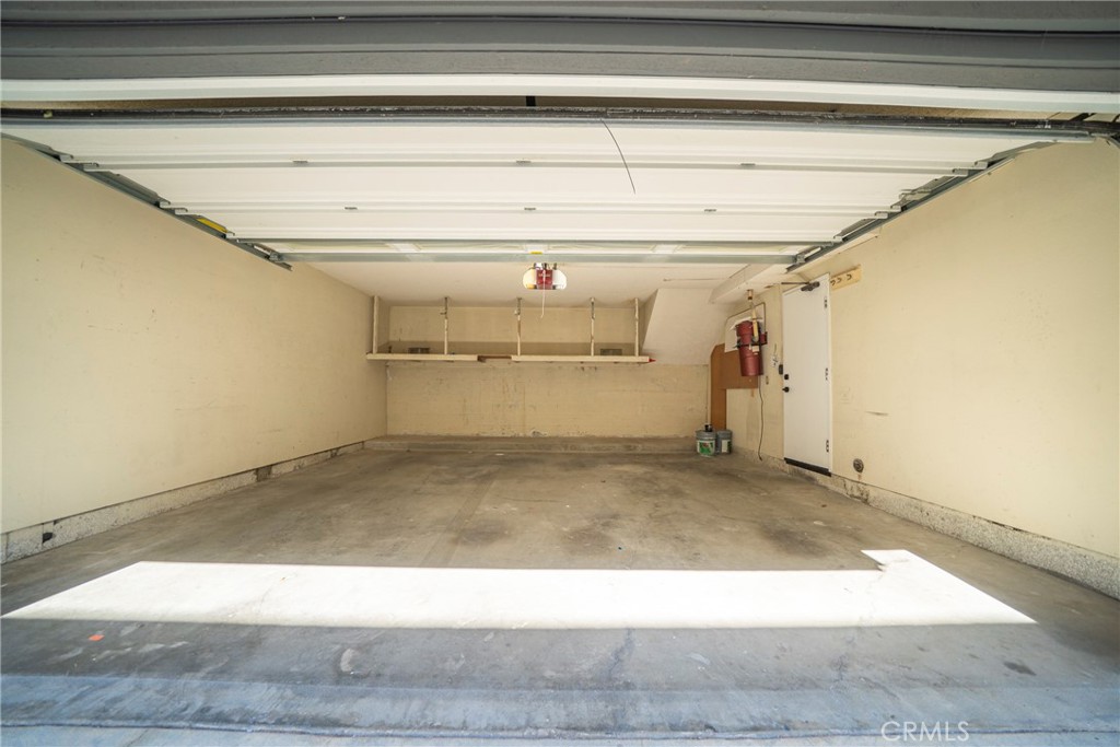 14927 Condon Avenue 7