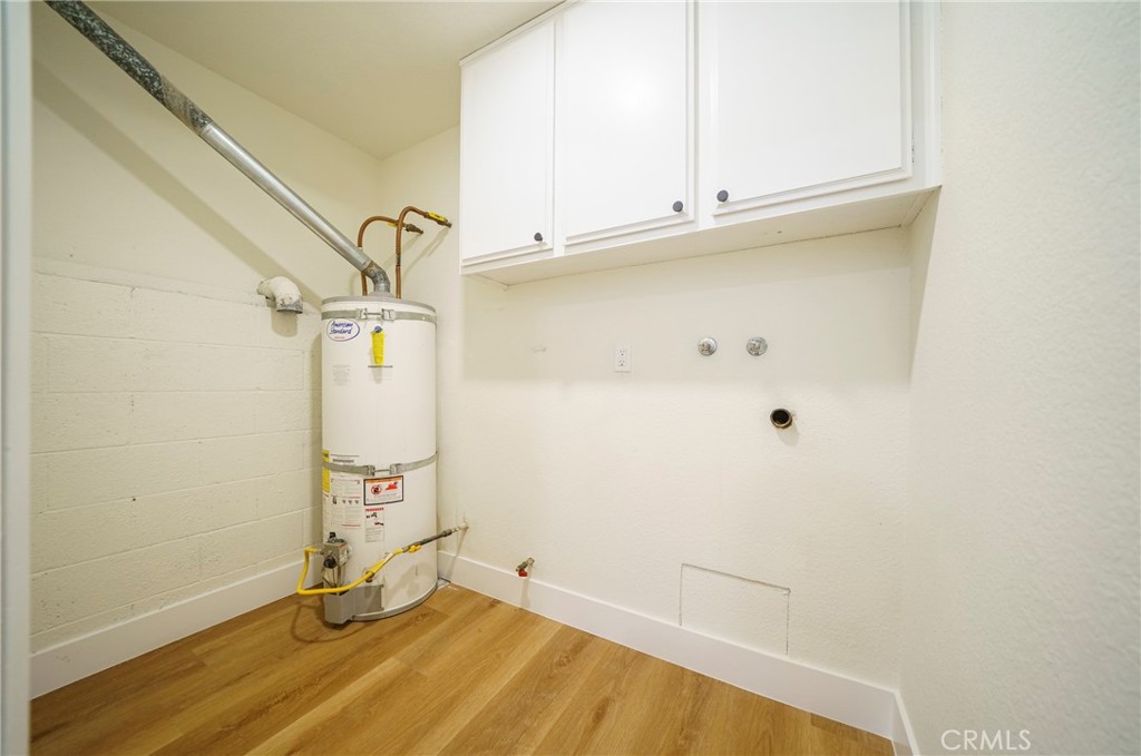 14927 Condon Avenue 7