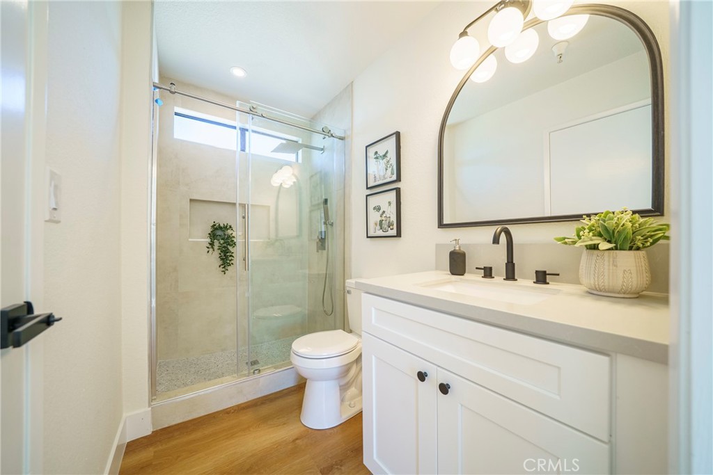 14927 Condon Avenue 7