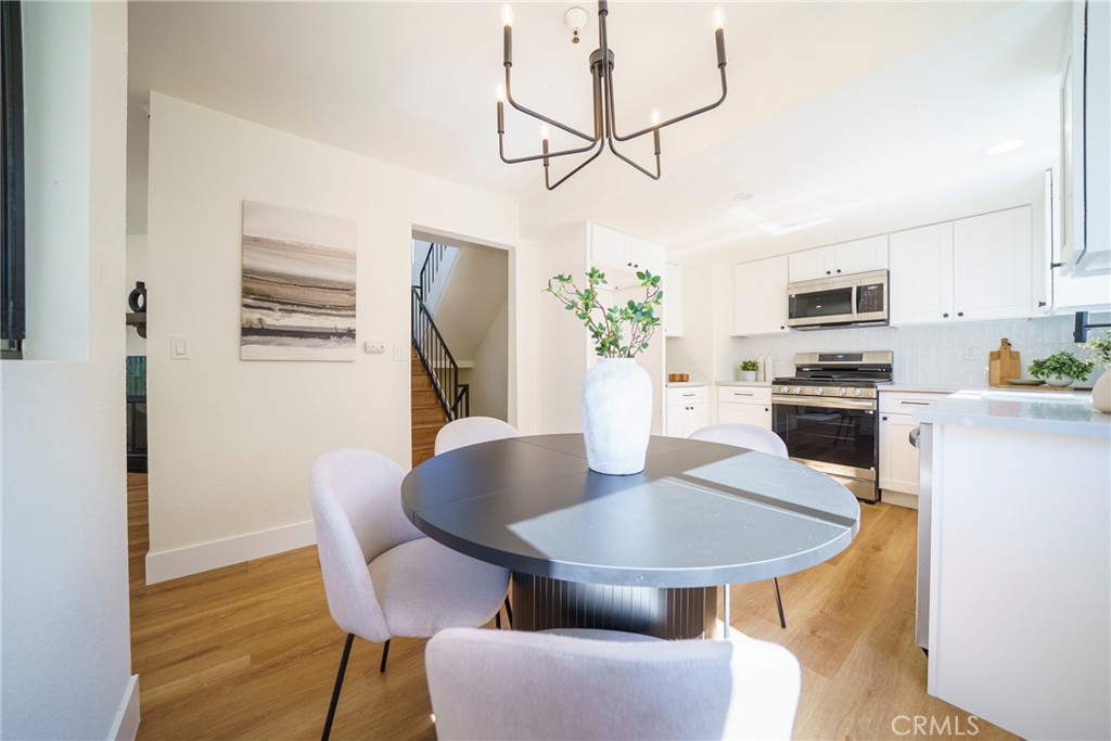 14927 Condon Avenue 7