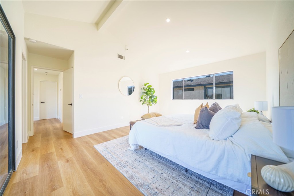 14927 Condon Avenue 7