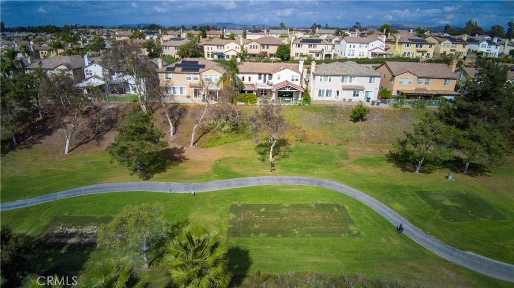 1142 Soto Place