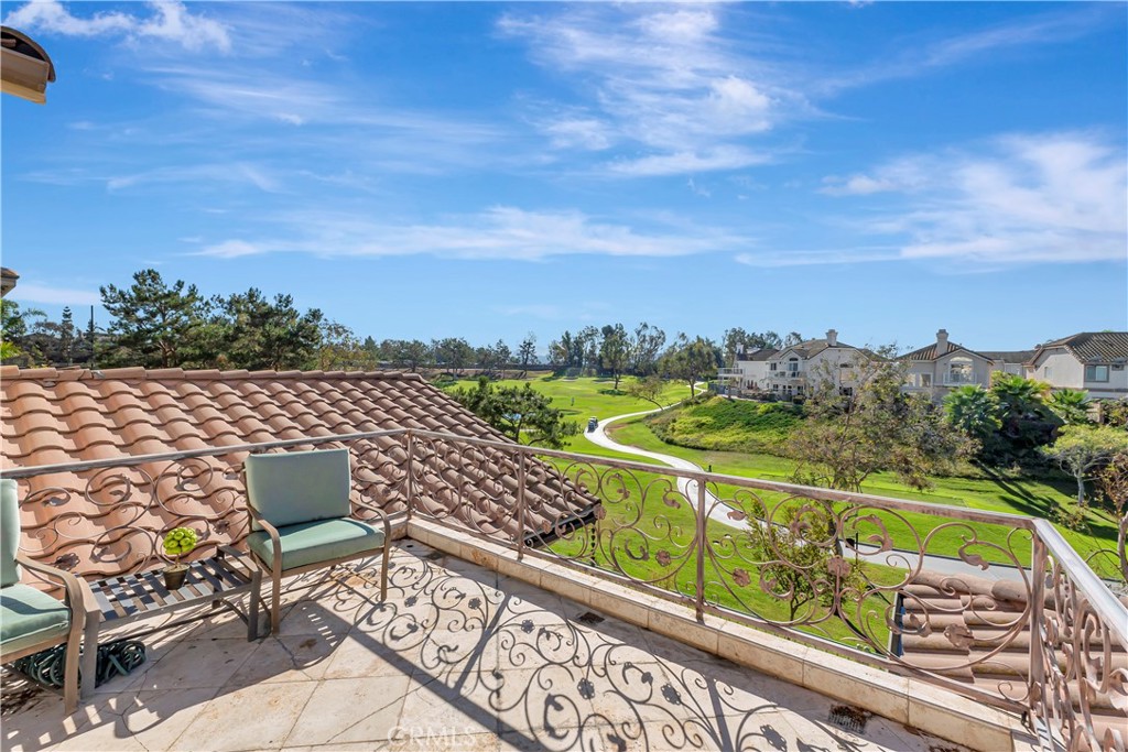 1142 Soto Place