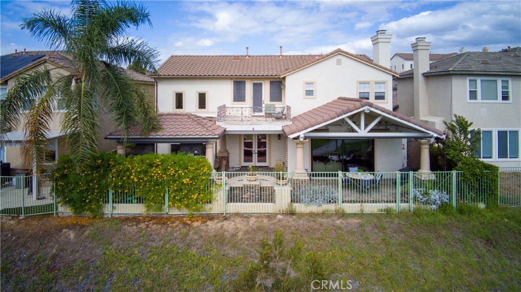 1142 Soto Place