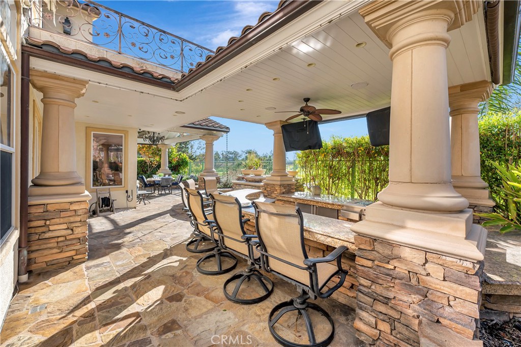 1142 Soto Place