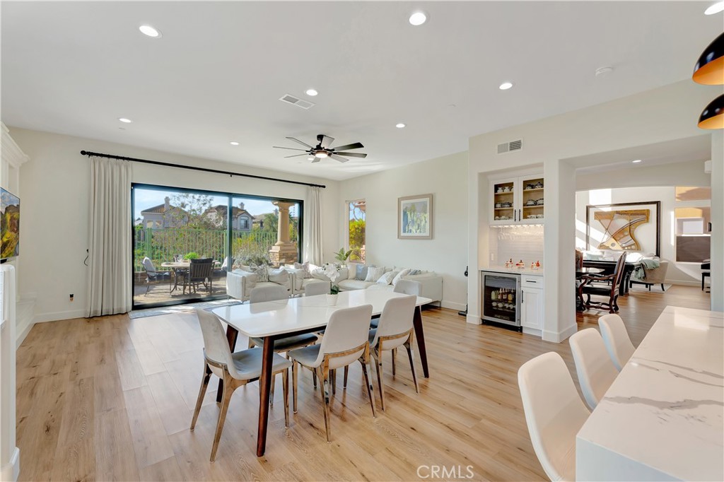 1142 Soto Place