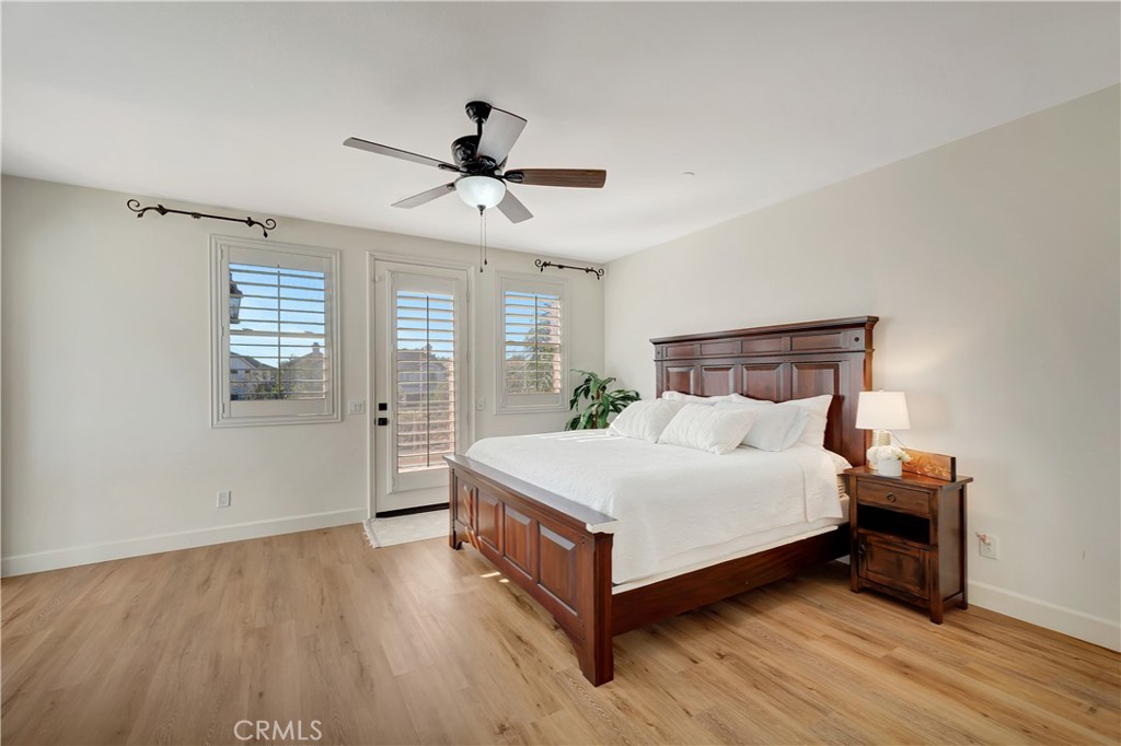 1142 Soto Place