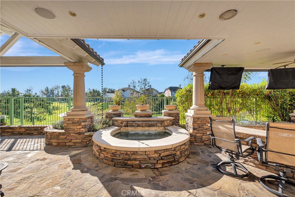 1142 Soto Place