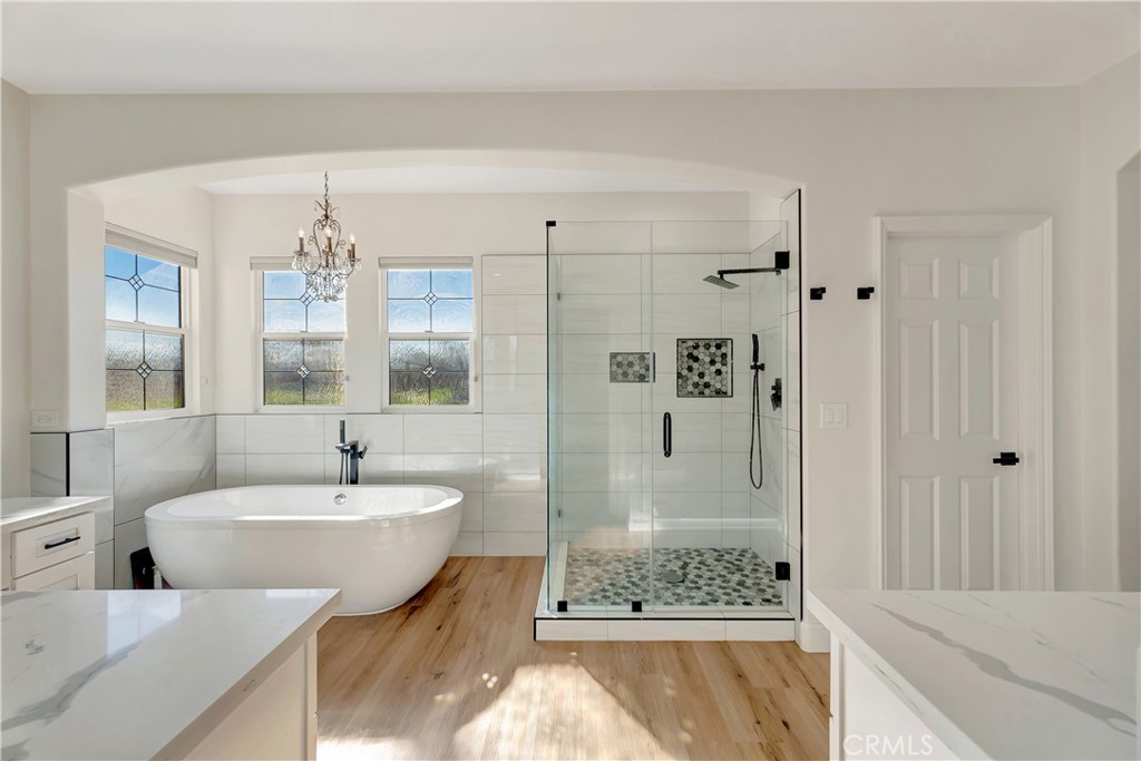 1142 Soto Place
