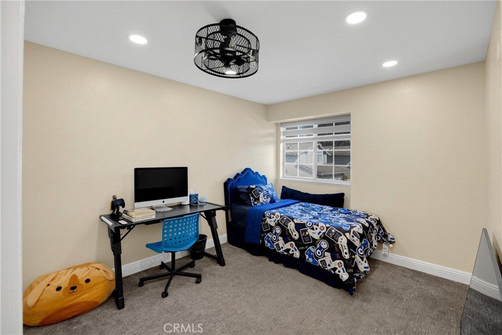 20700 Aspenwood