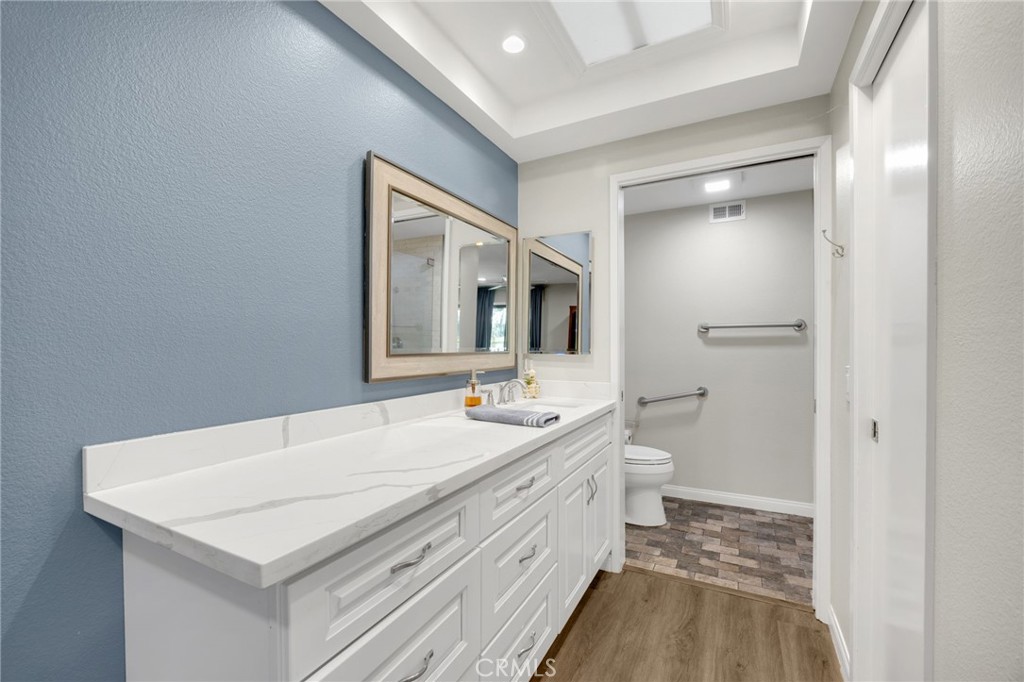 15919 Alta Vista 702B