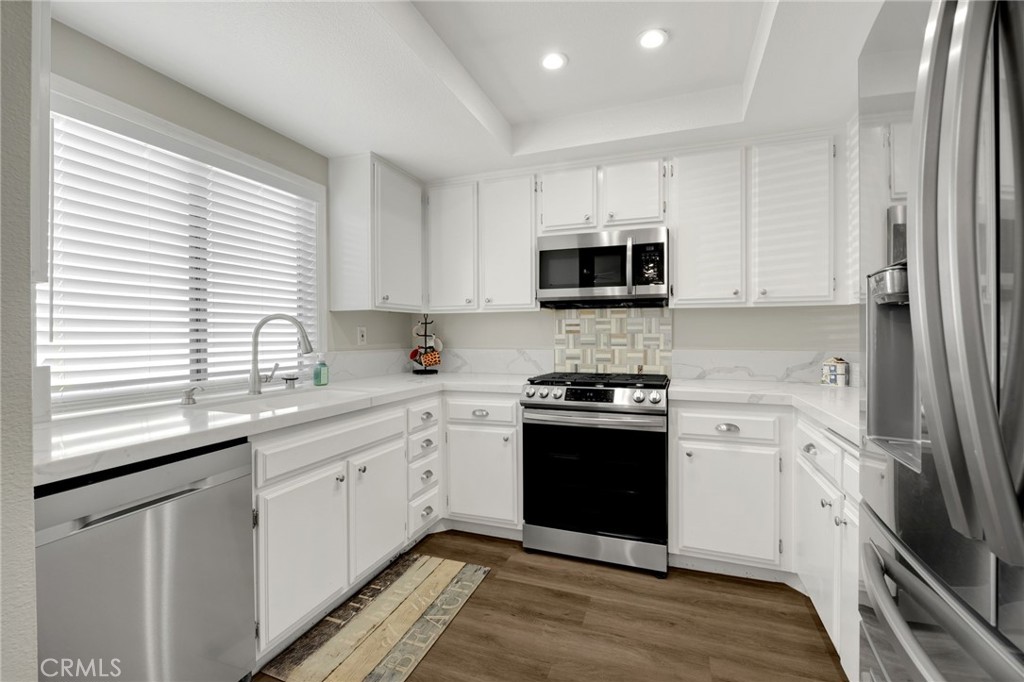 15919 Alta Vista 702B