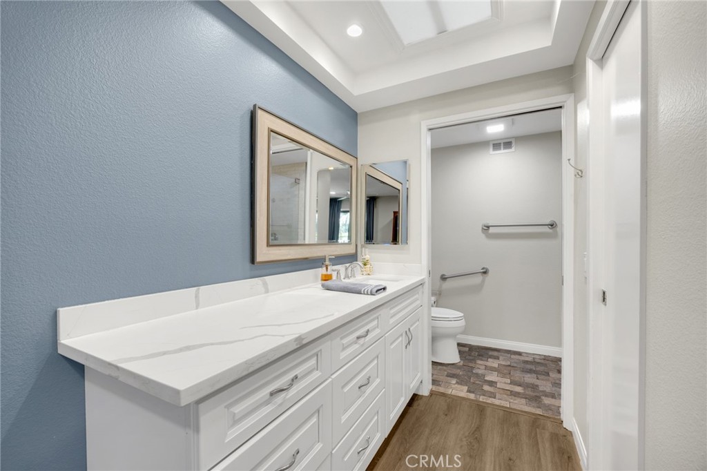 15919 Alta Vista 702B