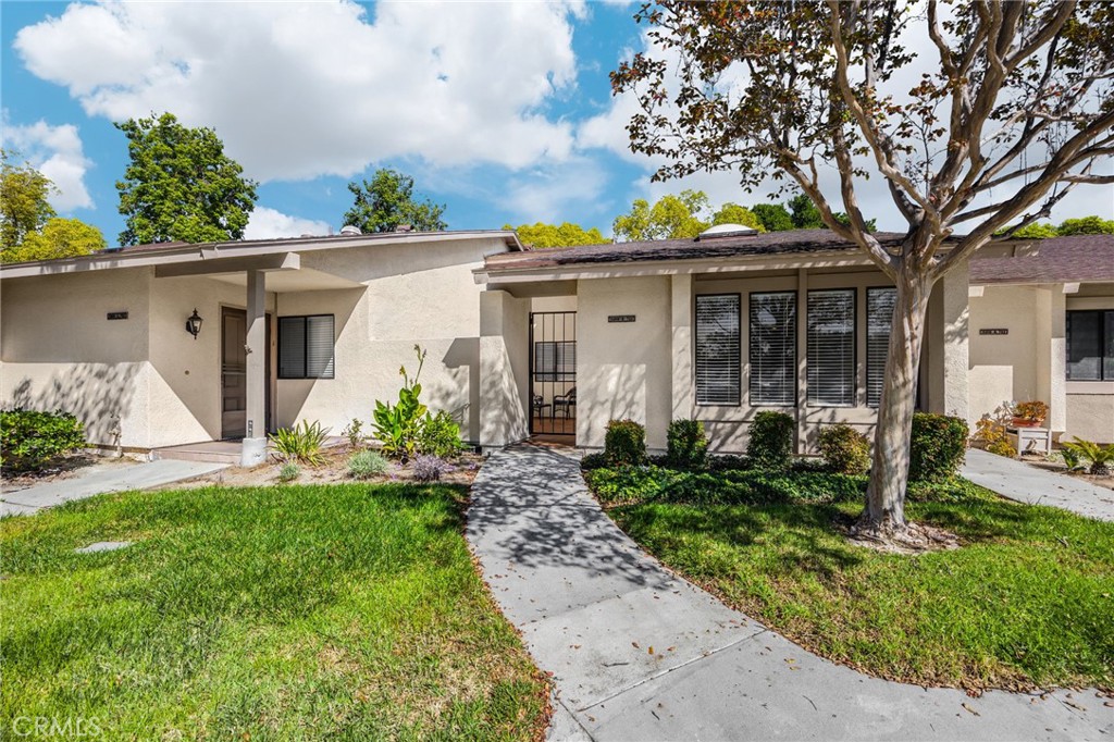 15919 Alta Vista 702B