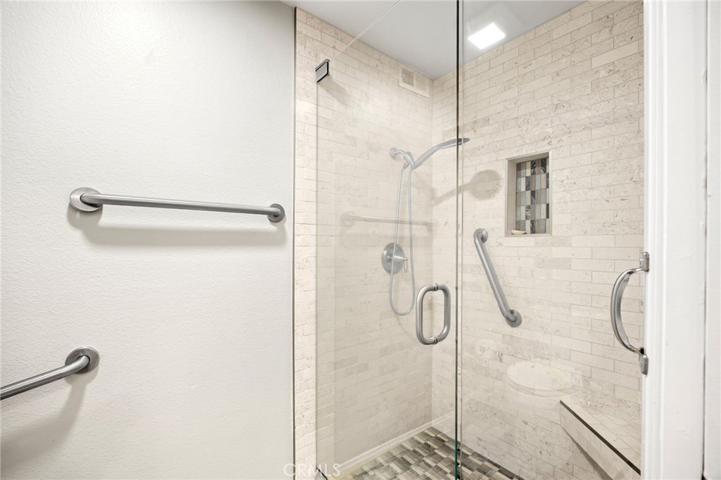 15919 Alta Vista 702B