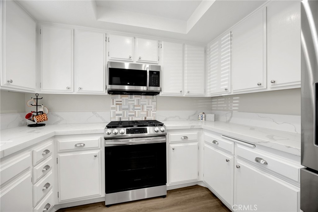 15919 Alta Vista 702B