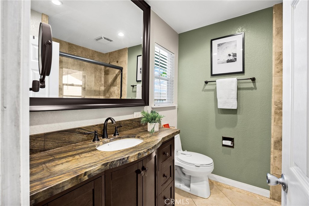 16692 Meadowview
