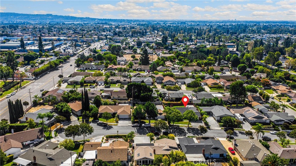 16692 Meadowview
