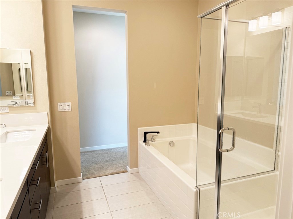 1508 W Artesia