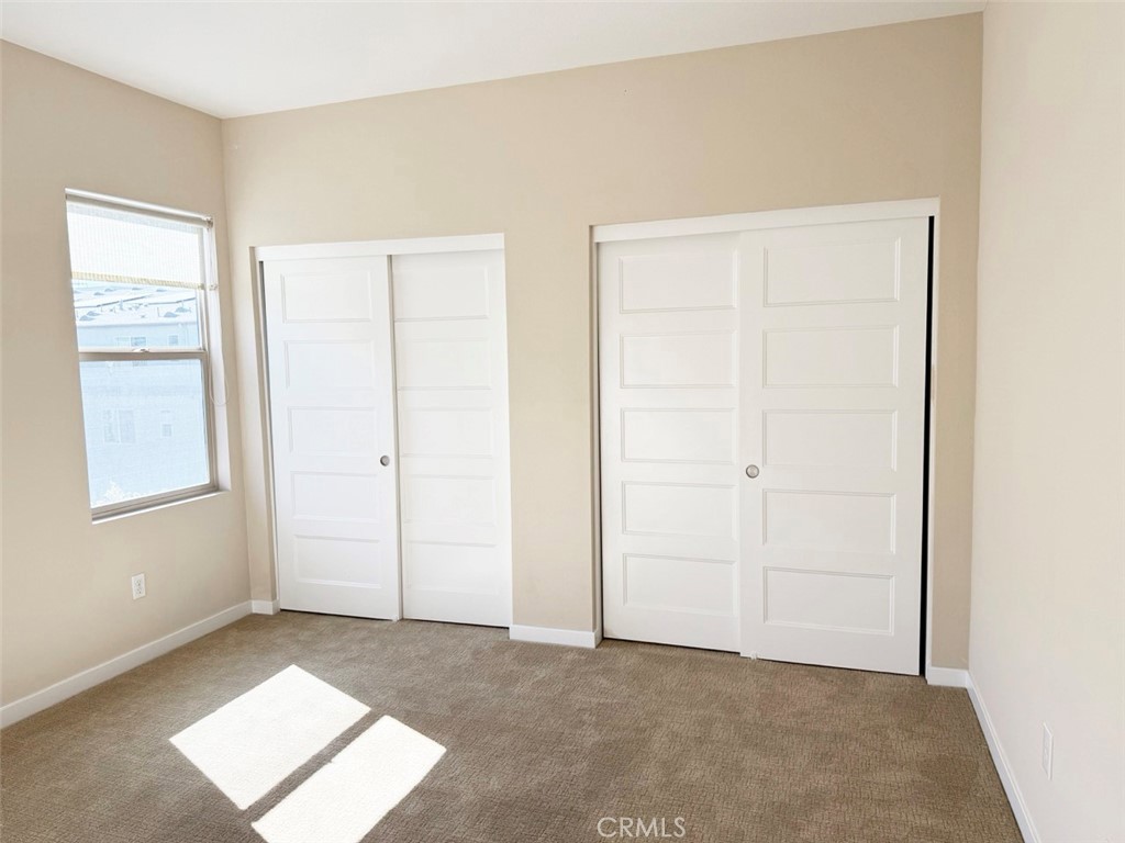 1508 W Artesia