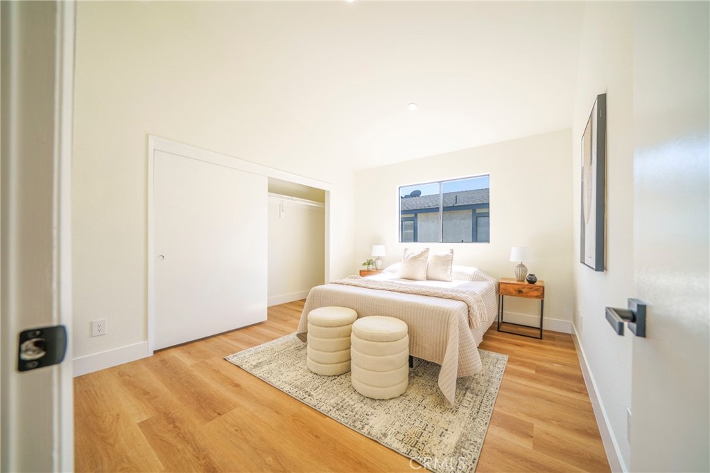 14927 Condon Avenue 7