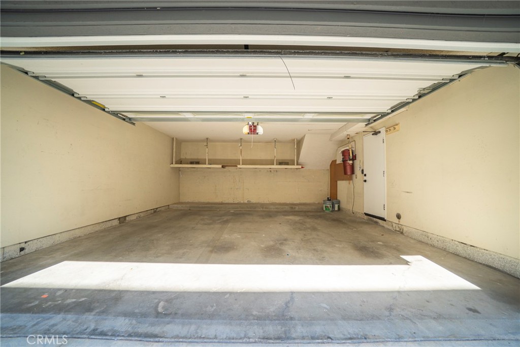 14927 Condon Avenue 7