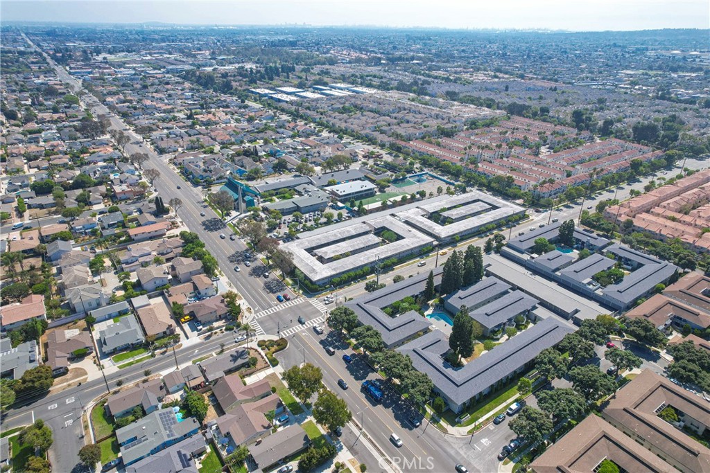 2940 W Carson Street 122