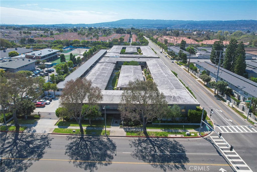 2940 W Carson Street 122