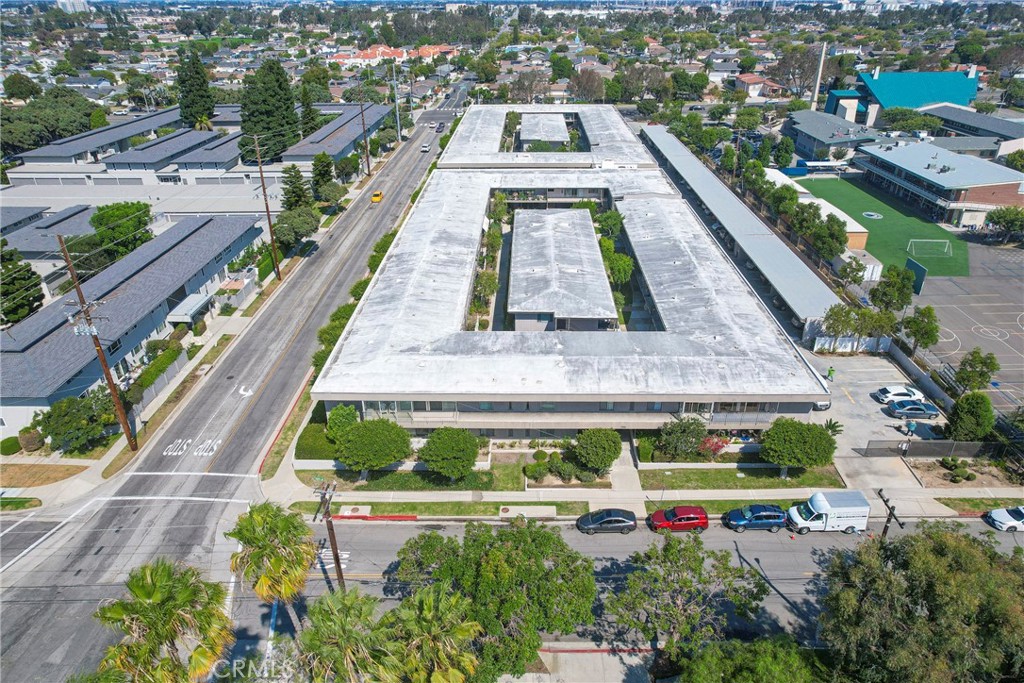 2940 W Carson Street 122