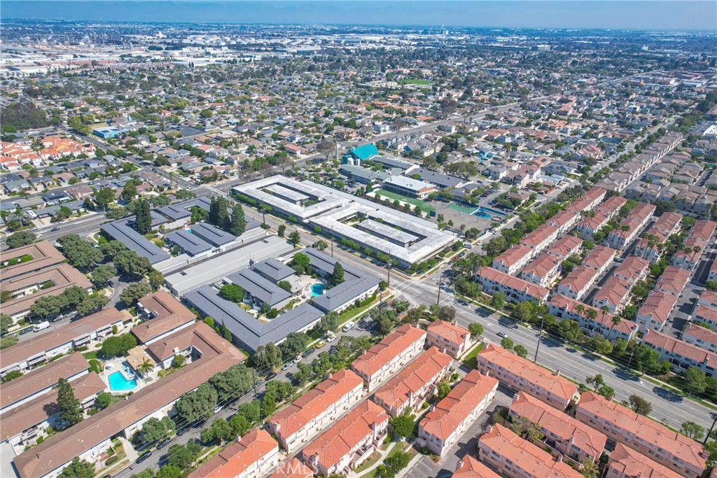 2940 W Carson Street 122