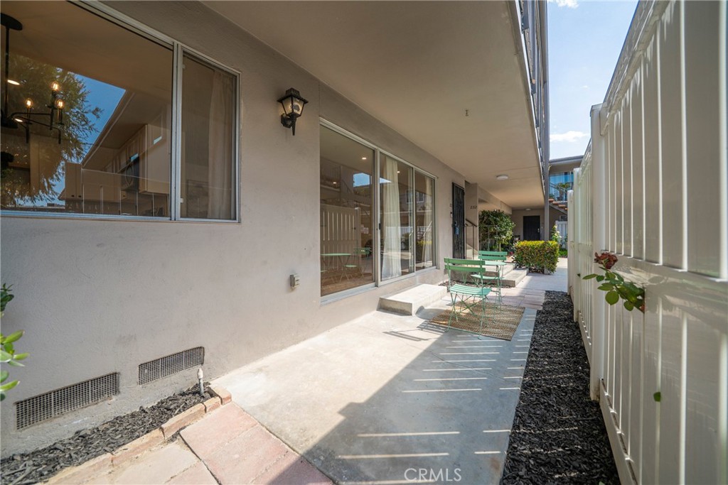 2940 W Carson Street 122