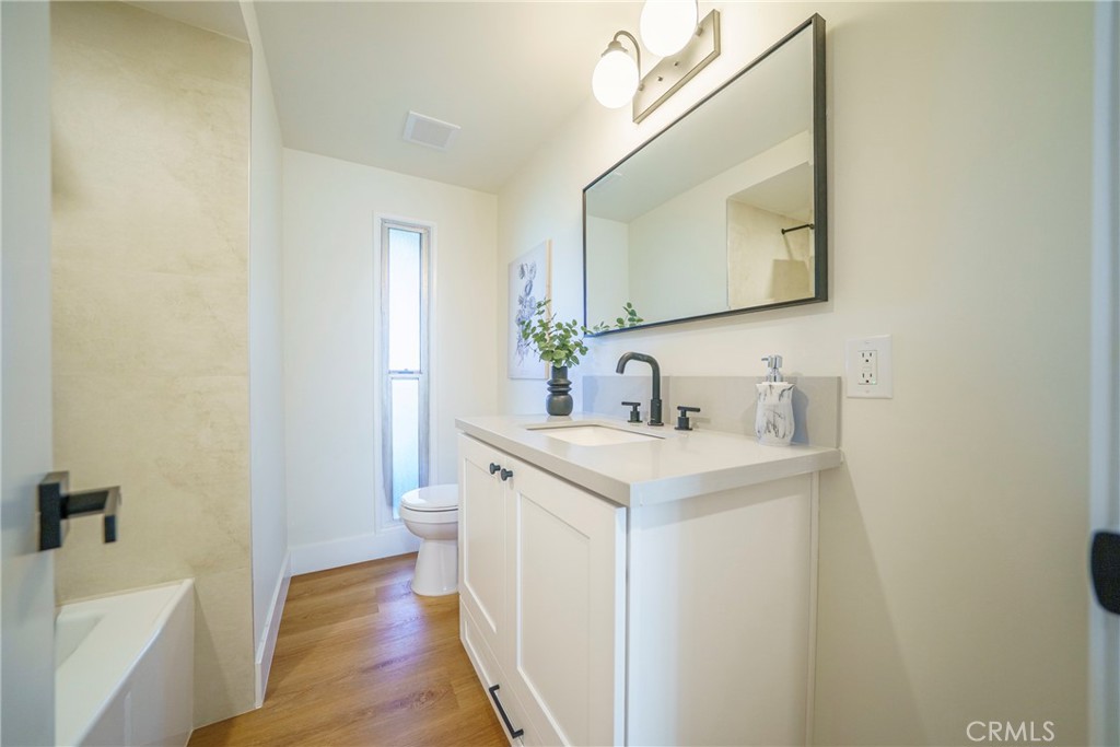 2940 W Carson Street 122