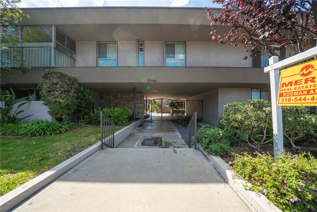 2940 W Carson Street 122