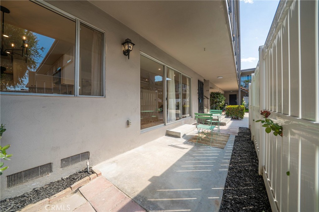 2940 W Carson Street 122