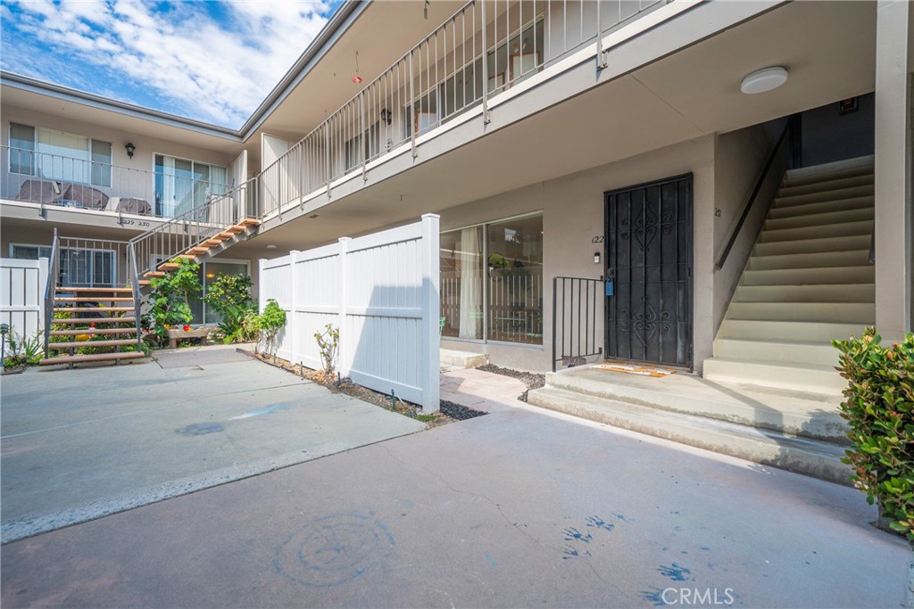 2940 W Carson Street 122