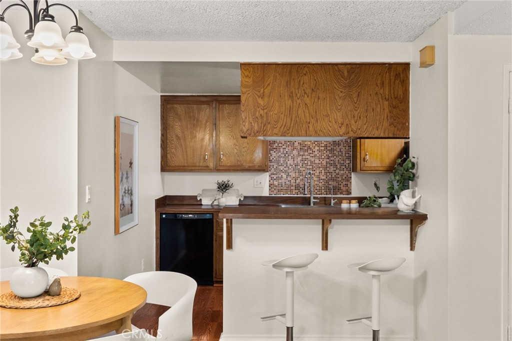 410 N Clark Street H