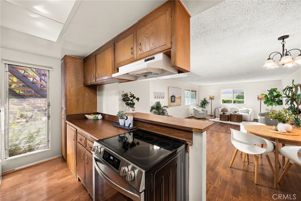 410 N Clark Street H