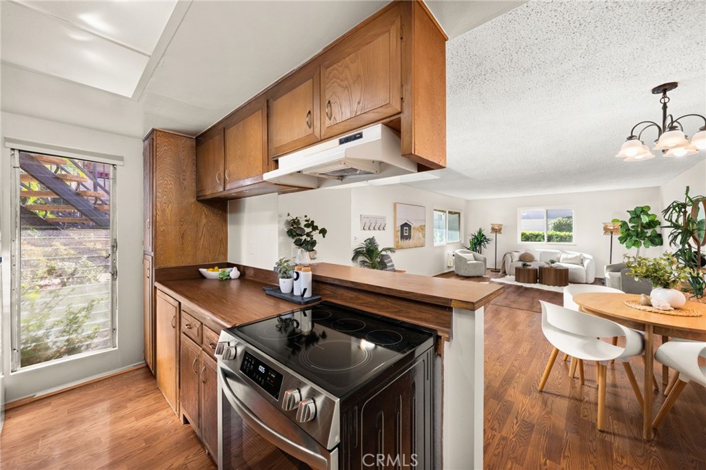 410 N Clark Street H