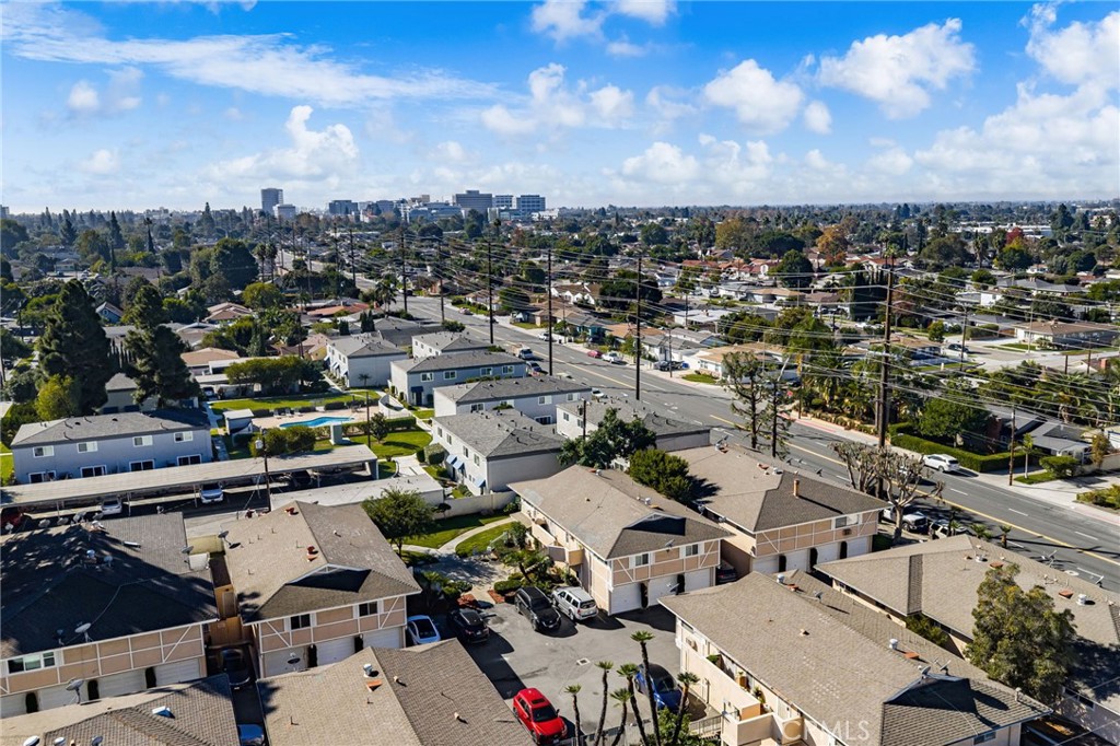 410 N Clark Street H