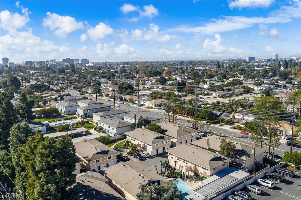 410 N Clark Street H