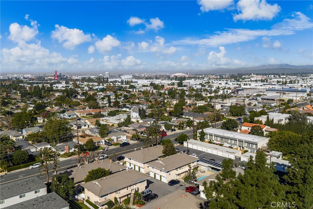 410 N Clark Street H