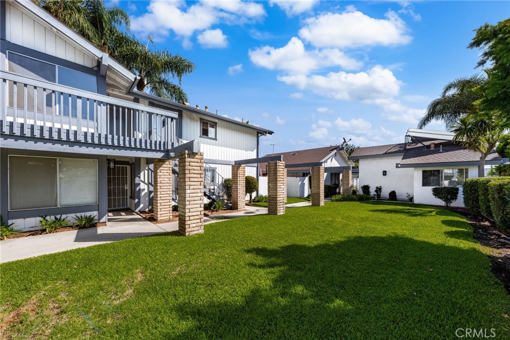 111 N Stanford Avenue