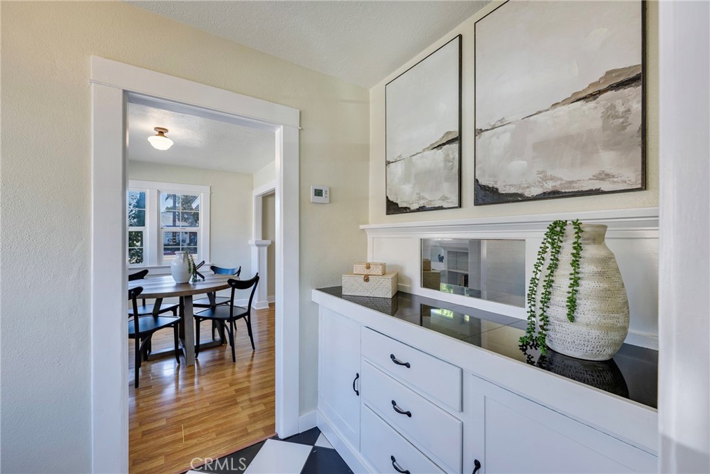 911 E Commonwealth Ave