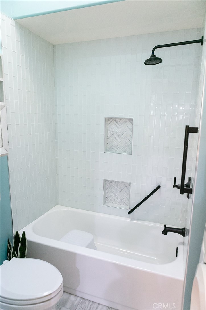 1790 Sunningdale Ave 15G