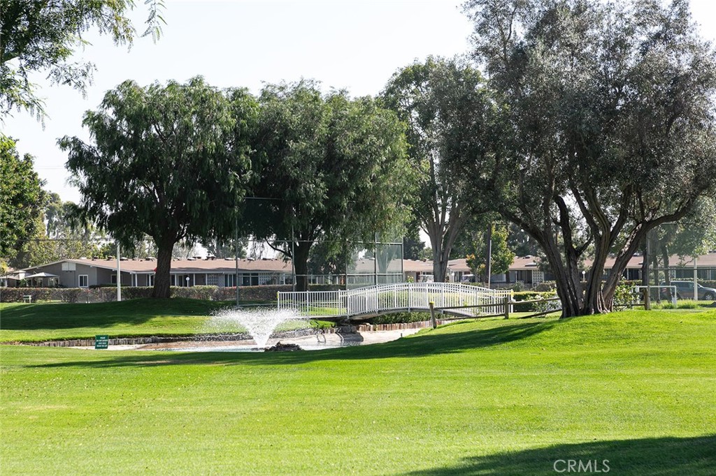 1790 Sunningdale Ave 15G