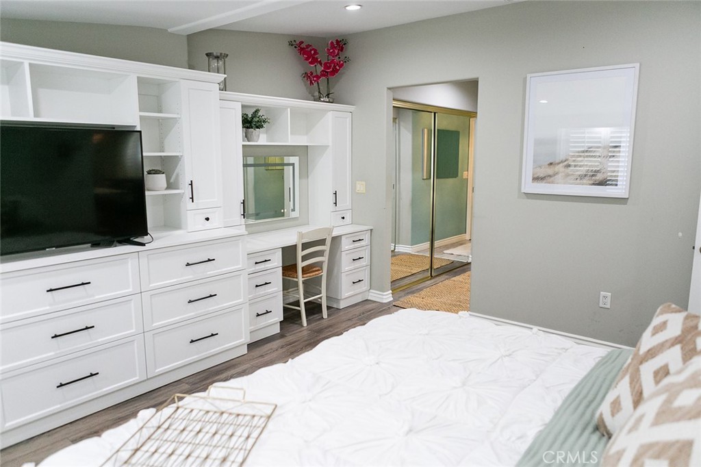 1790 Sunningdale Ave 15G