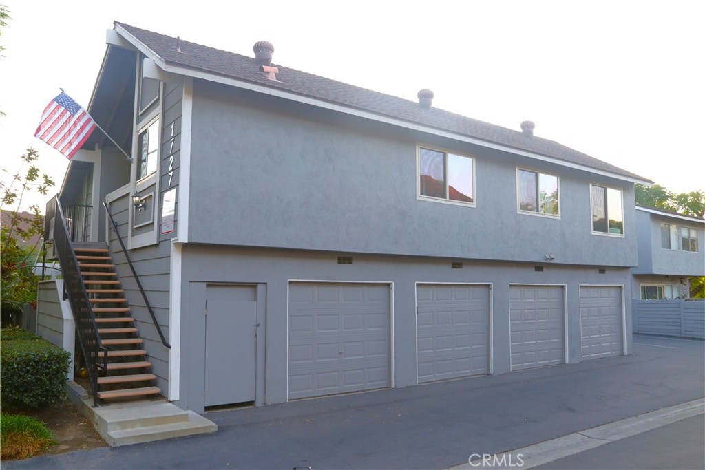 1727 N Willow Woods Drive C