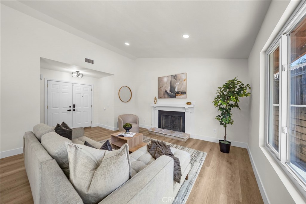 29589 Mira Loma Drive