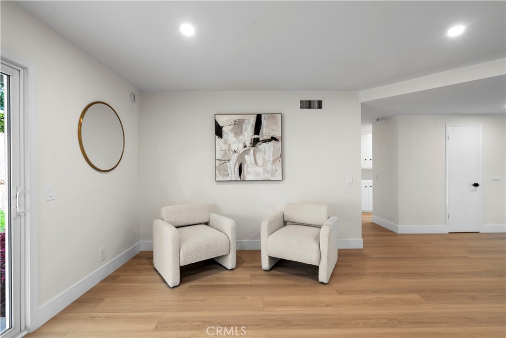 3349 Greenleaf Drive